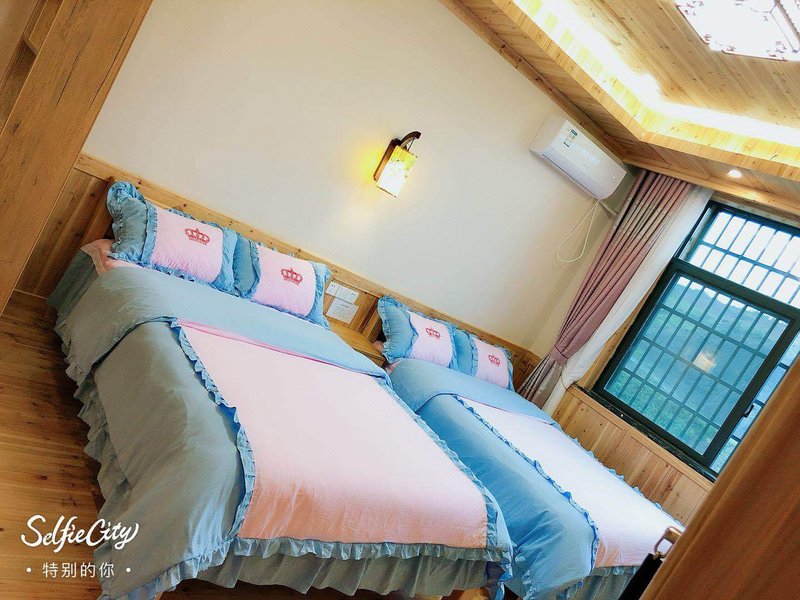 Zhangjiajie yunqi Inn Guest Room