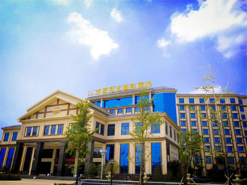 Zhongyuan Sunny International Hotel Over view