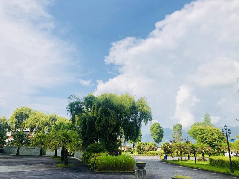 wanjiadenghuo Hotel Over view