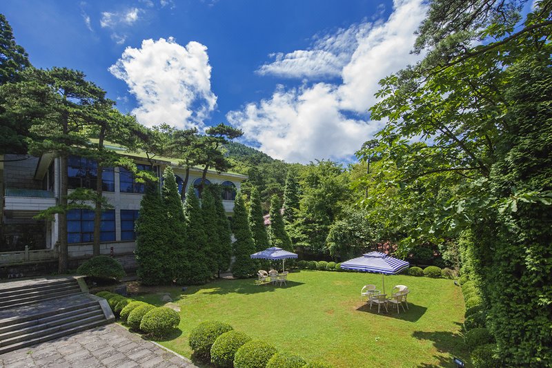 Lushan Villas Hotel Over view