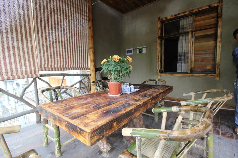 Mogan Mountain legend leaves home 7Restaurant