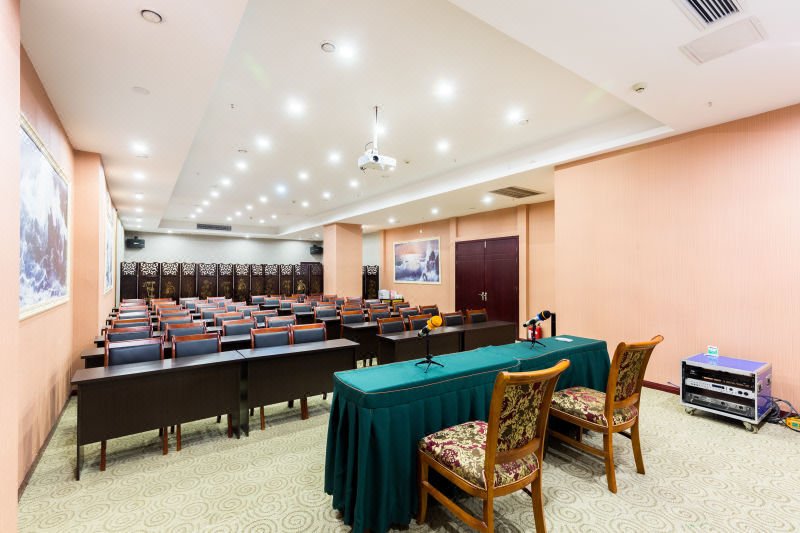  meeting room