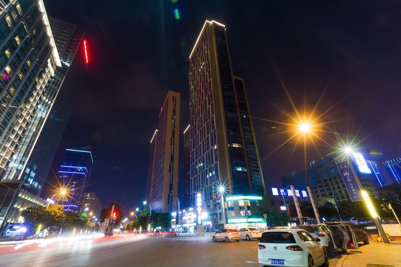 Oak International Apartment (Taiyuan Changfeng Business District Mixc)Over view