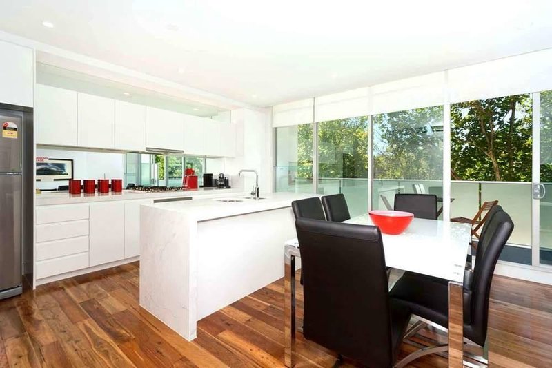 Broadway in Elwood on the CanalOther