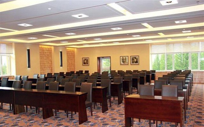 Youyi Mountain Zhuanggu Dengyu Headquarter meeting room