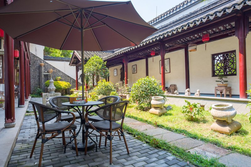 Hexitang Yating Jingshe HotelOver view