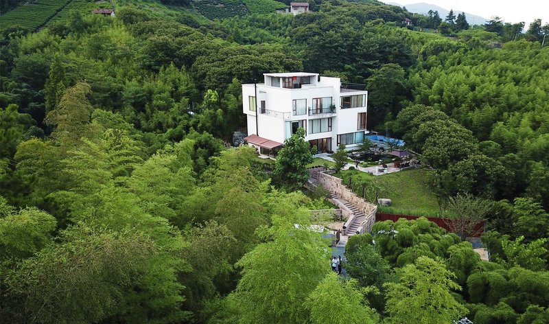 Junyue Shanju Hotel Mount Mogan Over view