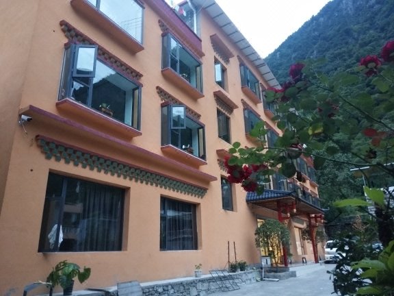 Xiangheyuan Holiday Hotel Over view