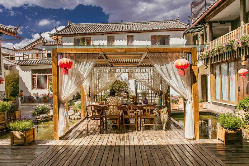 Lijiang Zen Tea Heart Boutique Inn Over view