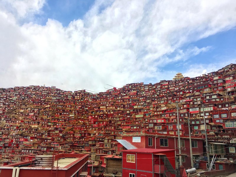 Happiness Hotel周边景点