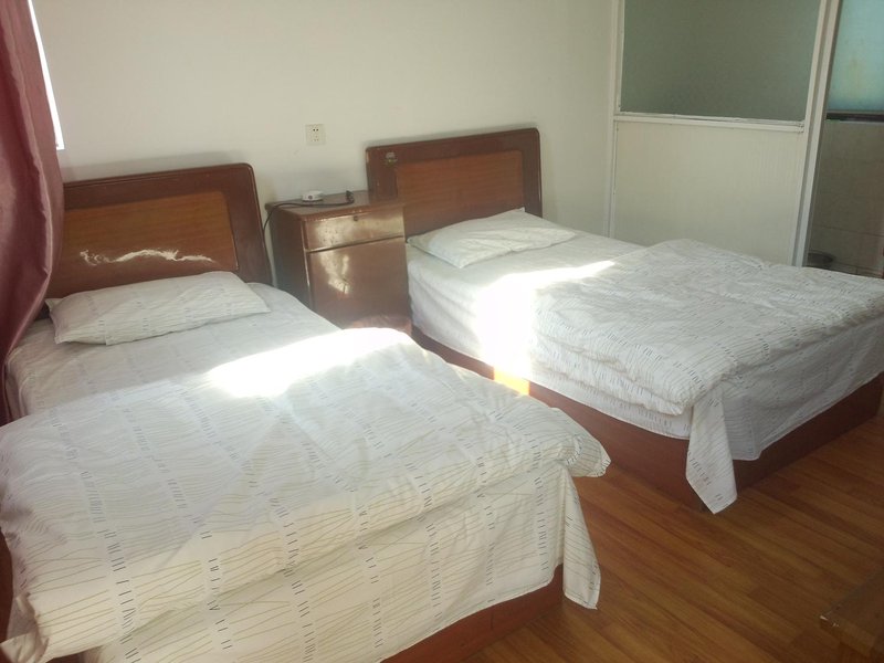 Taifu hotel, pinghuGuest Room