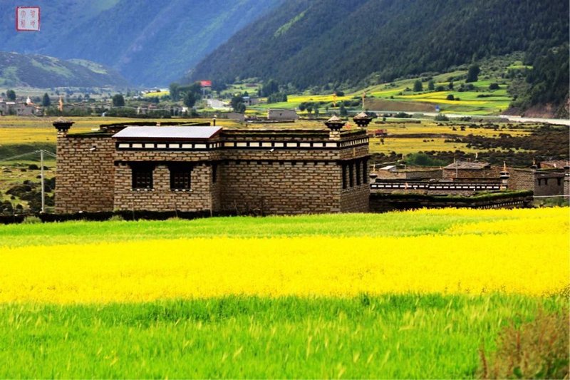 稻城圣地映像精品主题酒店