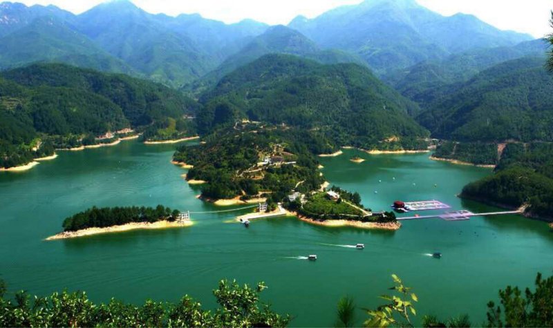 Yunhe Chuanbang Dak Hotel周边景点