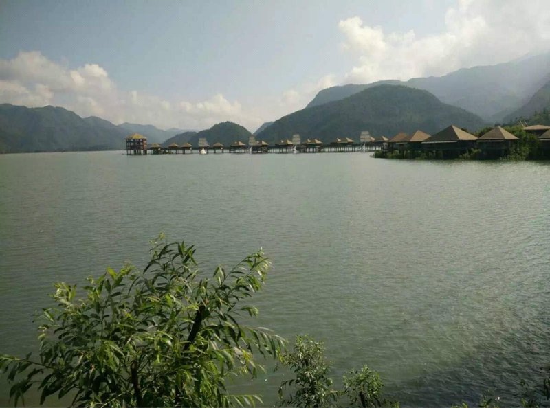 Yunhe Chuanbang Dak Hotel周边景点