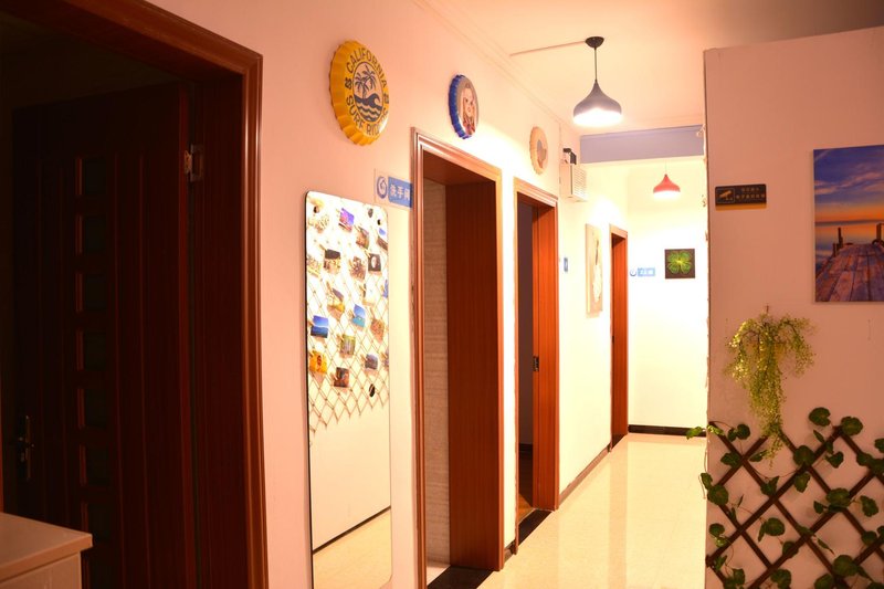 Qianduoduo Capsule  HostelHotel public area