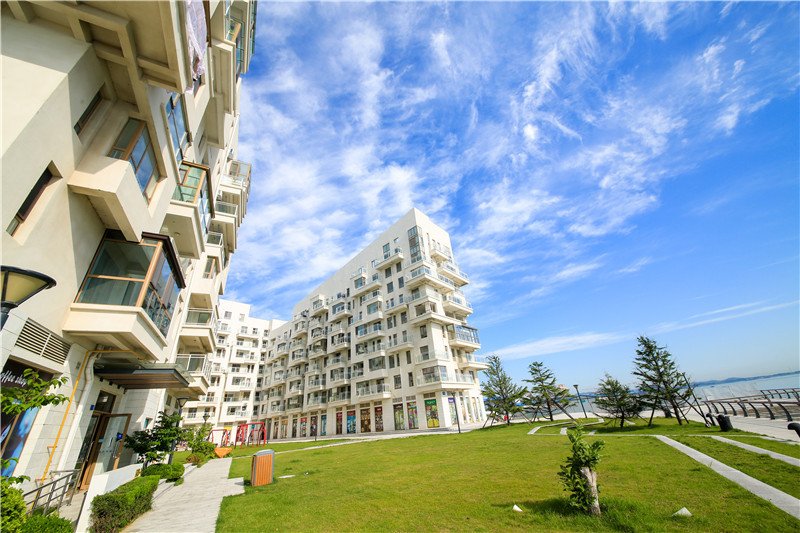 Lejiaxuan HOME Seaview Holiday Apartment (Yantai Zhaoshang Marbella) Over view