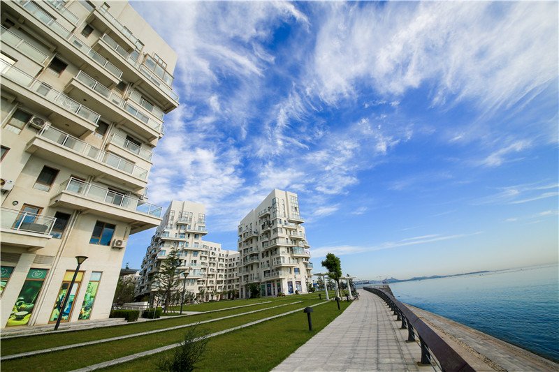 Lejiaxuan HOME Seaview Holiday Apartment (Yantai Zhaoshang Marbella) Over view