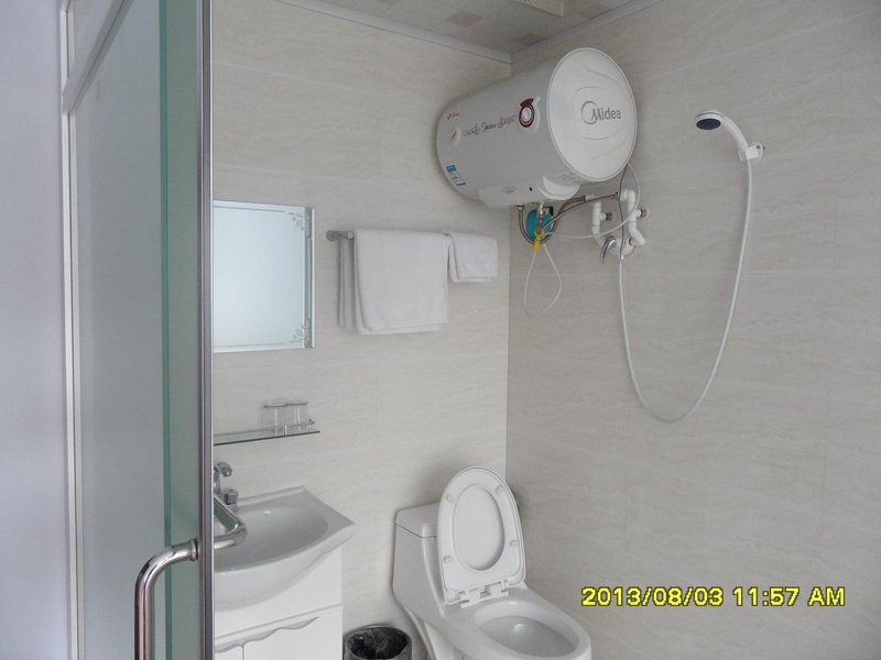 Ergun Fushi Express HotelGuest Room