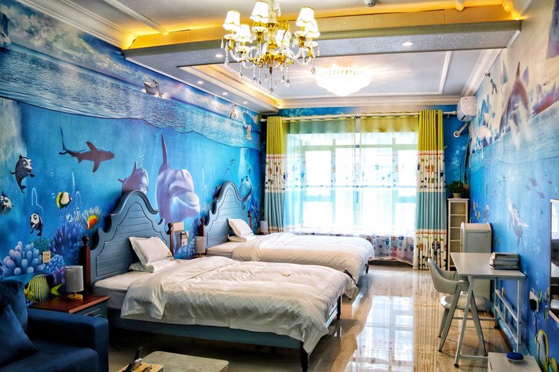W Lucky Theme Apartment Hotel (Guilin North High speed Railway Station Evergrand Plaza) Guest Room