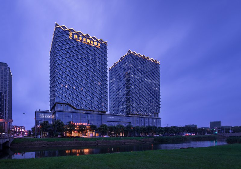 Vienna International Hotel  Suzhou Railway Station North Square over view