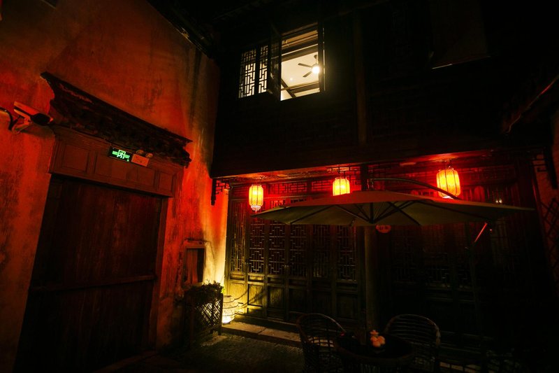 SHANGHAI SANQIAO HOTEL Over view