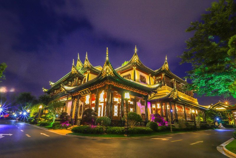 Royal Garden Hotel Shanghai Over view