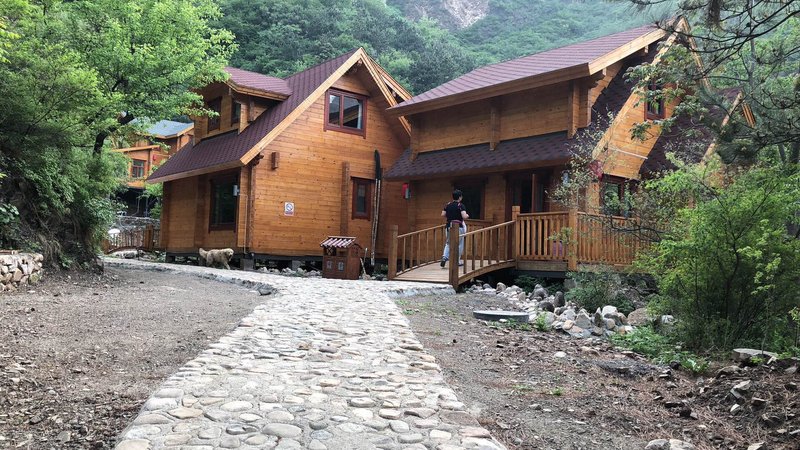 Shanye Base ChaletOver view