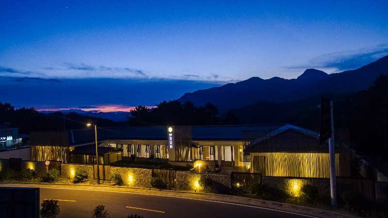 Zhongxiu Tea House Over view