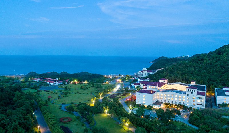 Grand Bayview Hotel Ningbo Over view