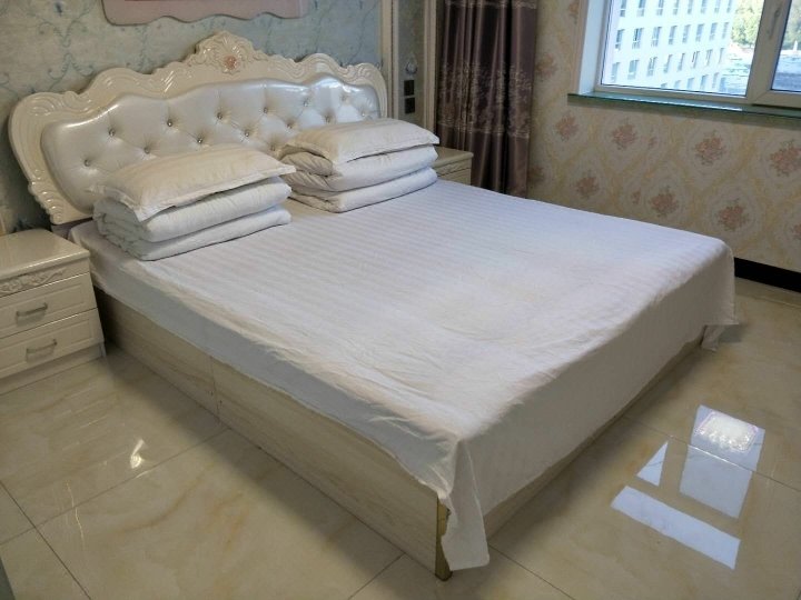 cha ka Theme Suite Guest Room