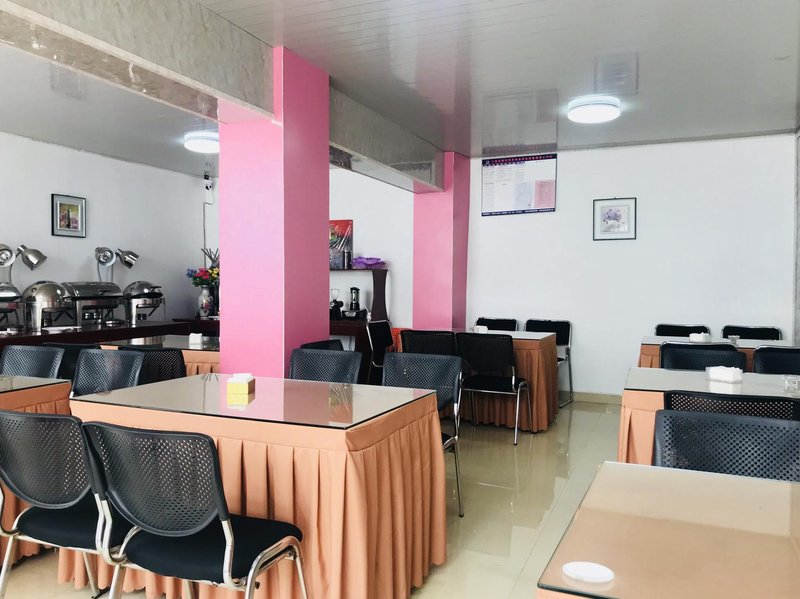 yatshotel Restaurant