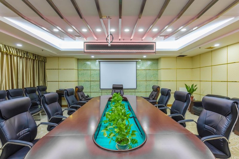 Liuhe Business Hotel meeting room