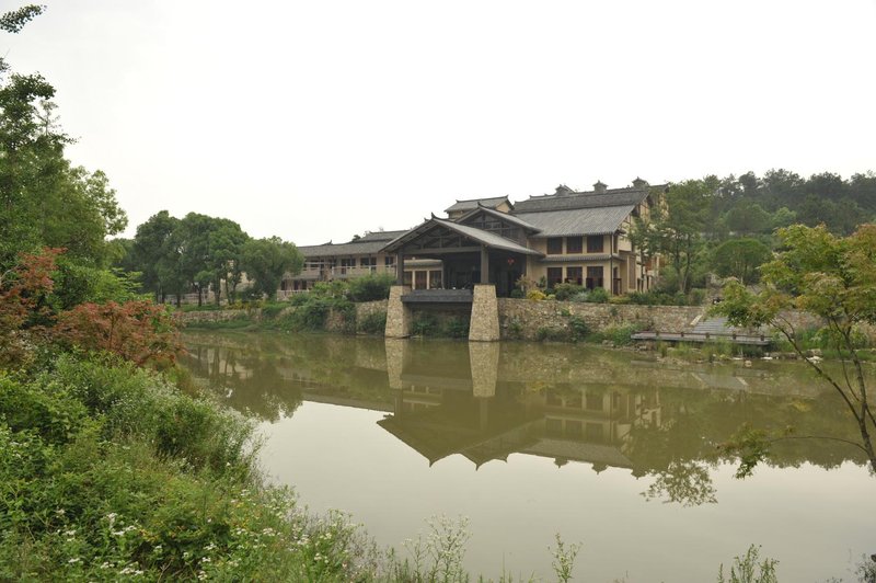 Yecungu Holiday Hotel over view