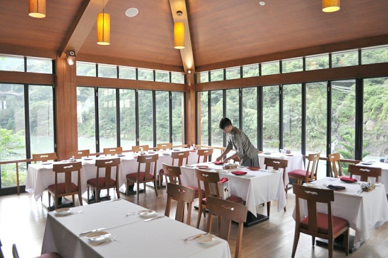 Volando Urai Spring Spa & Resort Restaurant