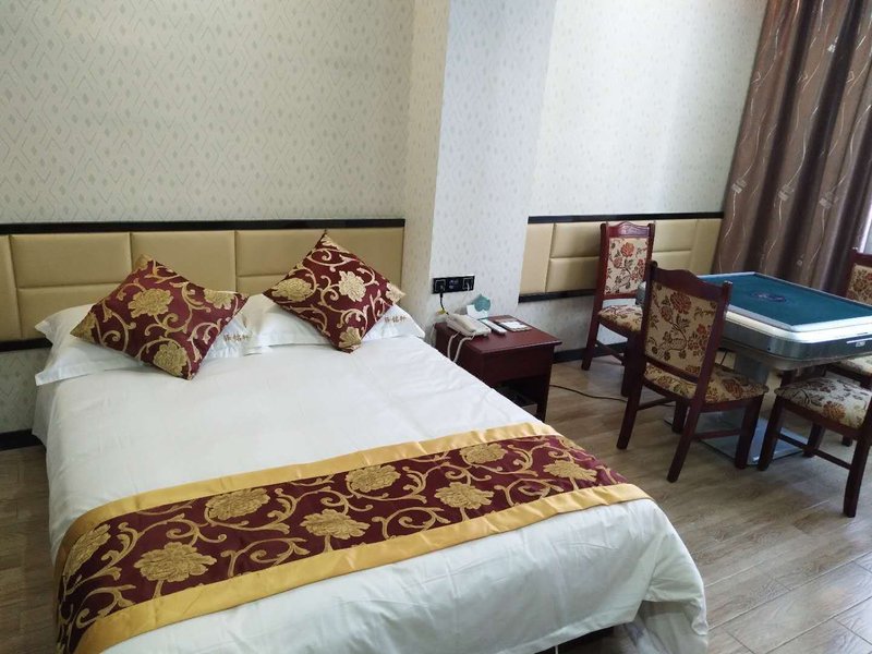 YI MING XUANGuest Room