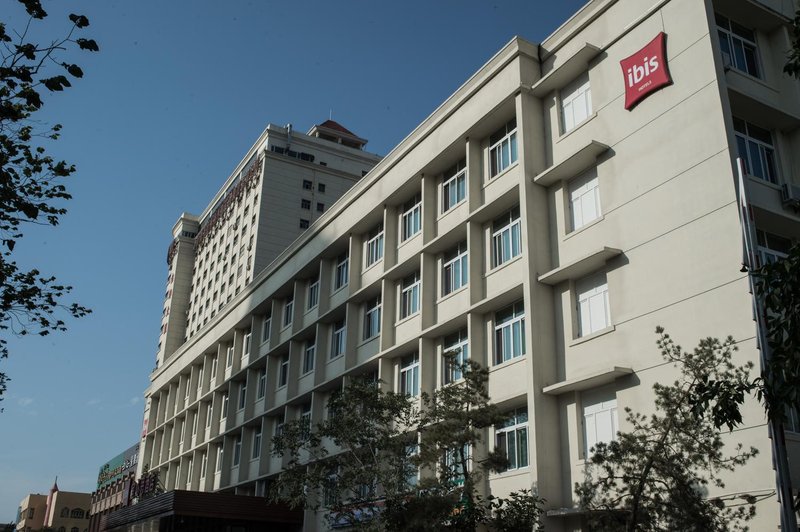 Ibis Hotel (Urumqi Railway Bureau) Over view