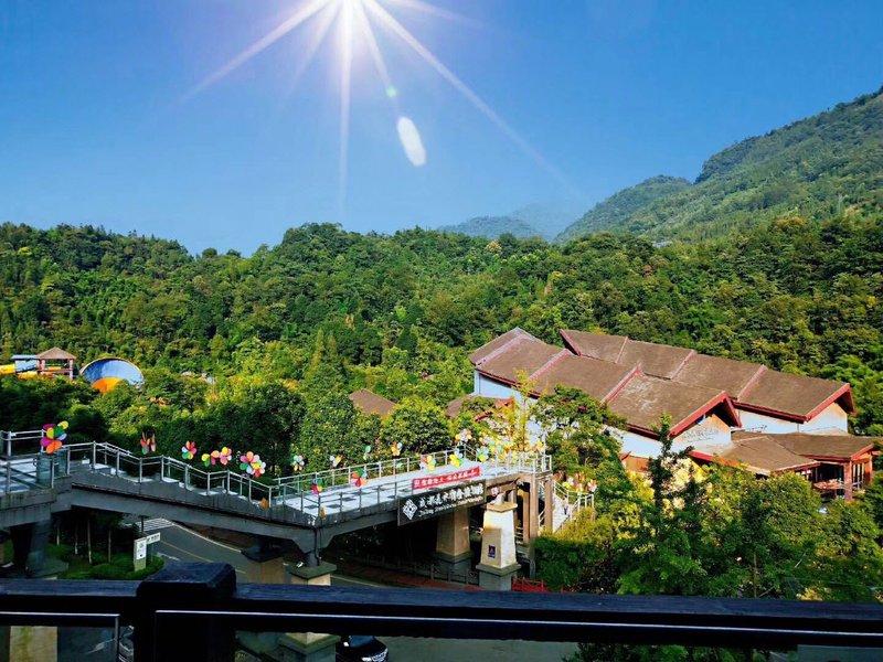 China Railway Huashuiwan Hot Spring Hotel Over view