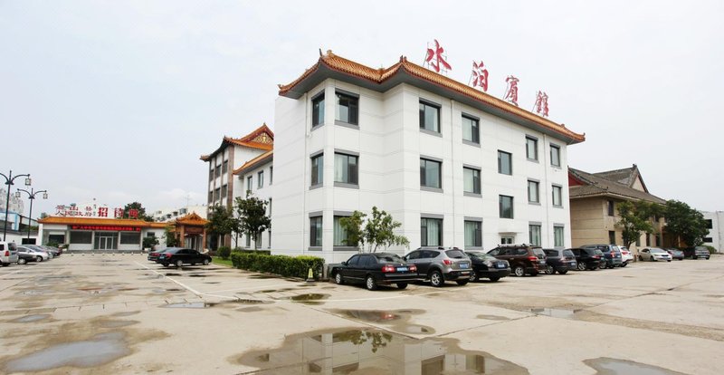 WATER MARGIN HOTEL Over view