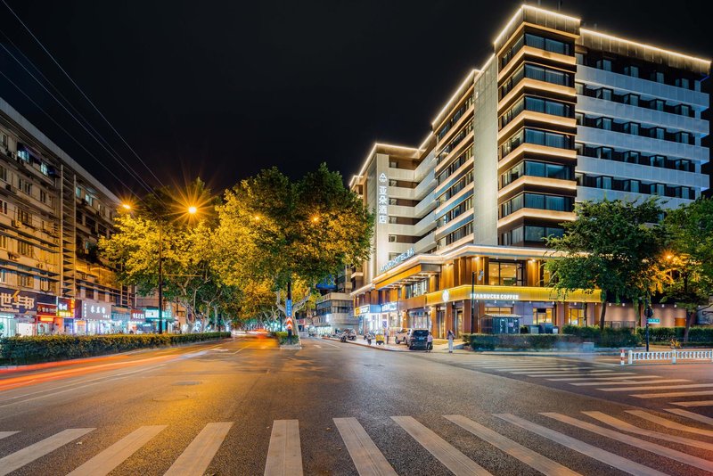 Atour Hotel (Hangzhou West Lake Hefang Street) Over view