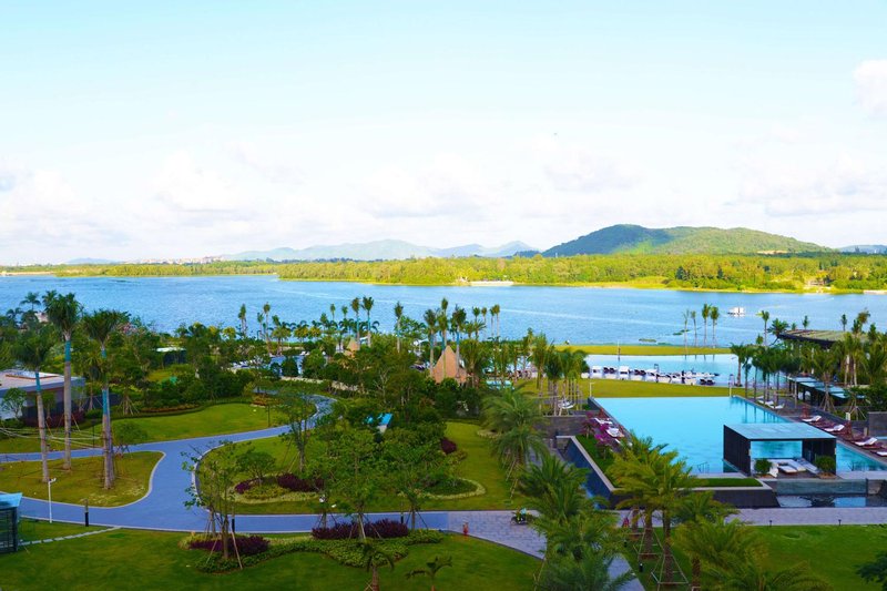 DoubleTree Resort by Hilton Hainan Xinglong Over view