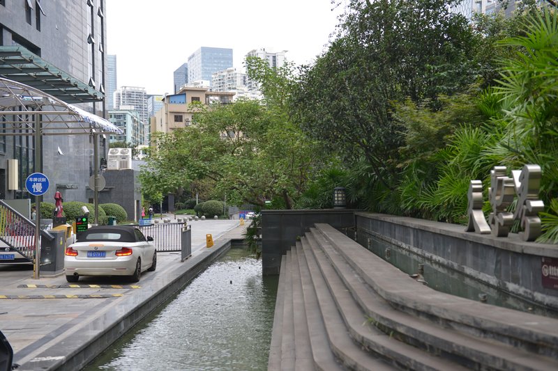 Qixin Hotel (Nine Eyes Bridge) Over view