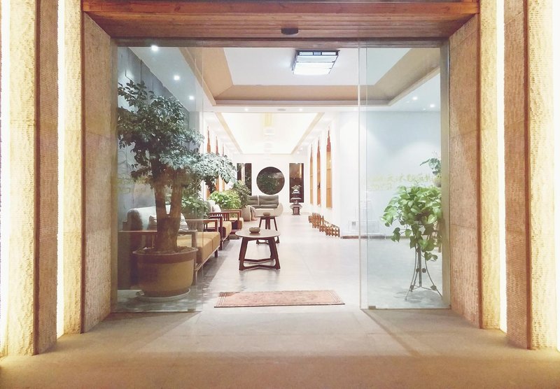 Flower HotelOver view