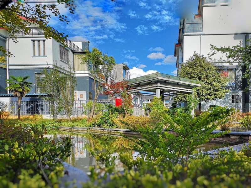 Muting Huashu HostelOver view