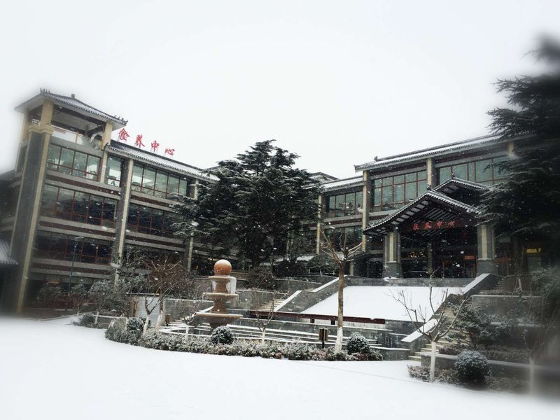 Aishan Hot Spring Resort Over view