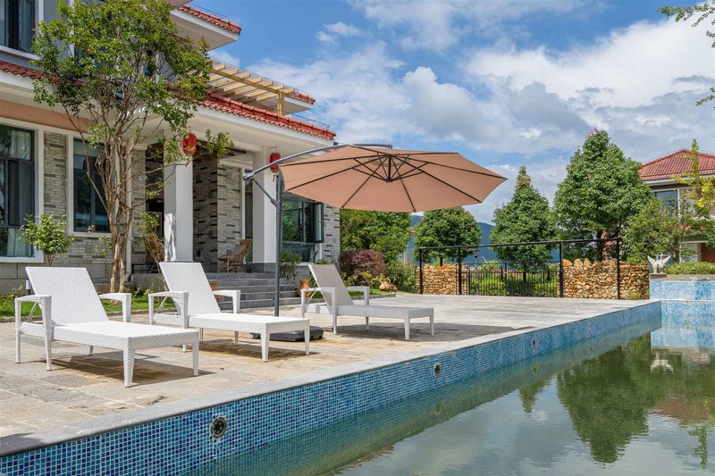 Senyang Holiday Villa Inn Over view