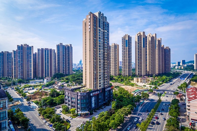 Fuzhou HuaPu Hotel over view