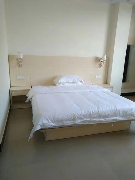 jinbibianjieGuest Room