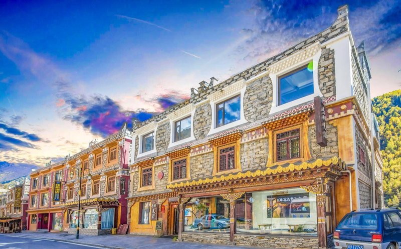 Four girl mountain ass heights spreading Over view