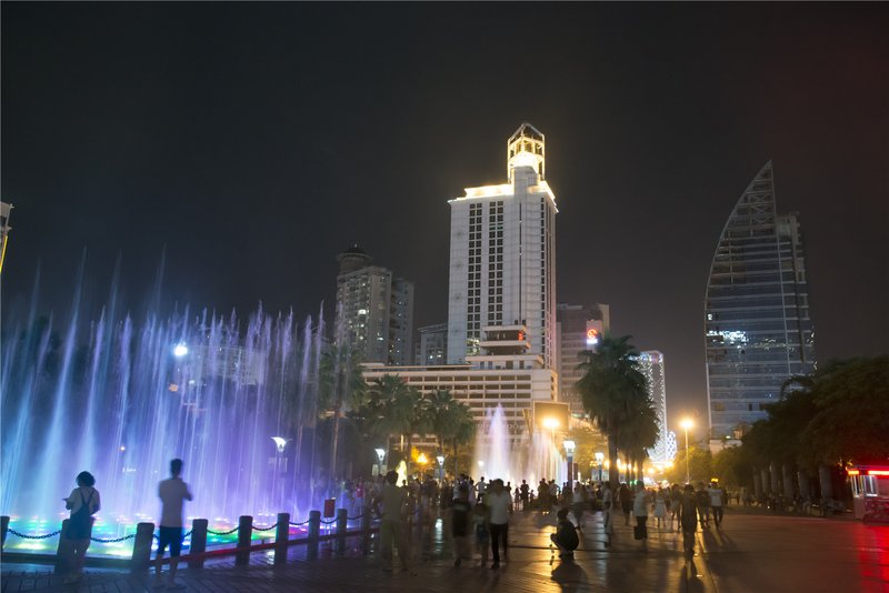 Liuzhou Golden Crown Park Man Hotel Over view