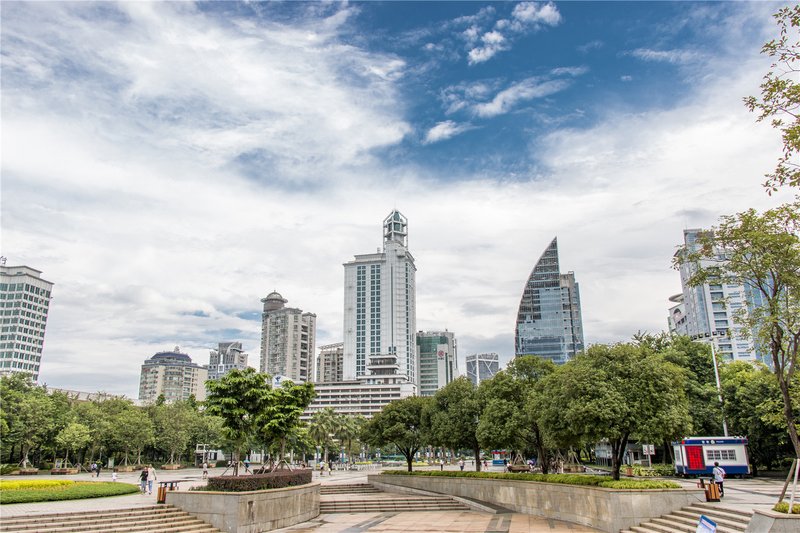 Liuzhou Golden Crown Park Man Hotel Over view